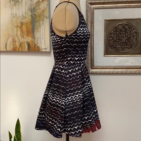 Sleeveless, high neck, midi dress, small - Picture 4 of 6